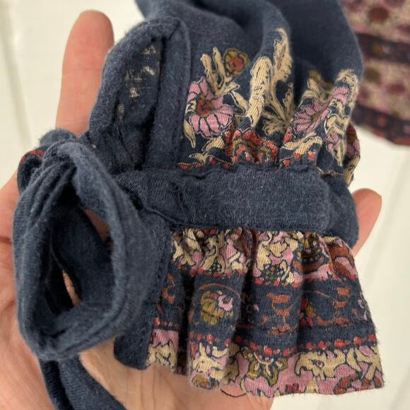 Lucky Brand Women Long Sleeve Floral Top Tshirt Blue Boho Cottage Fairy Size XS - Picture 4 of 8